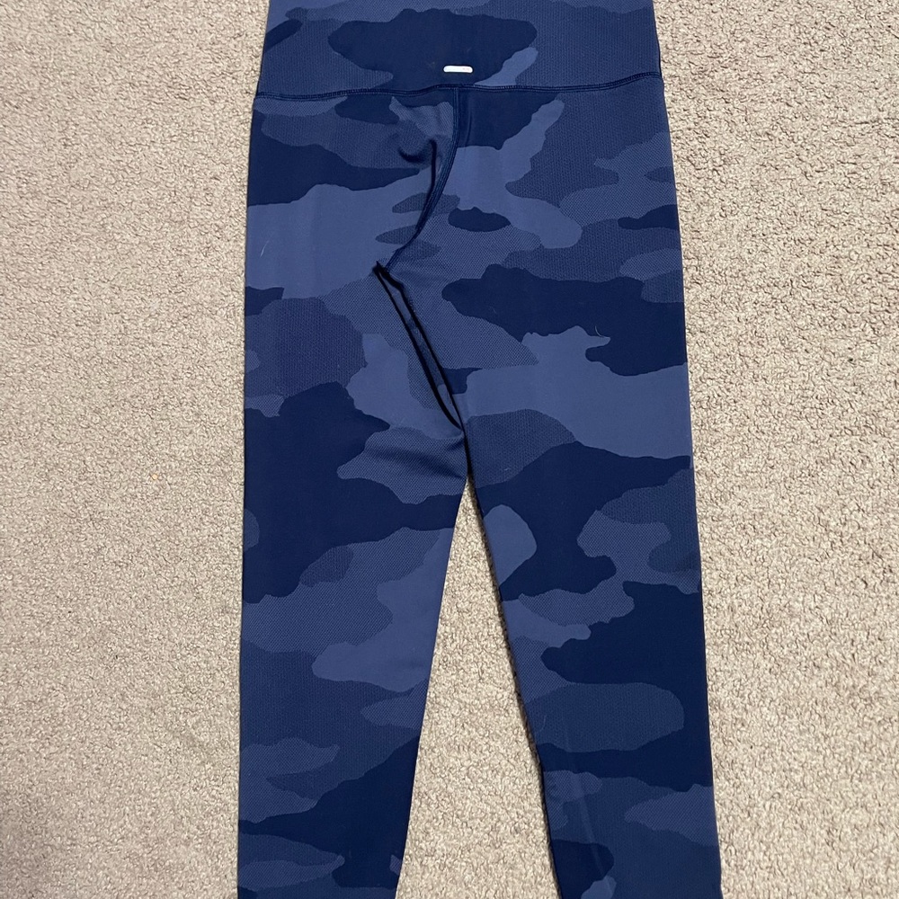 Aerie- chill play move leggings - Picture 2 of 3